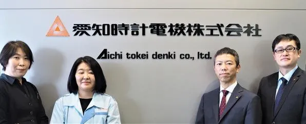 左から順に経理部財務チーム 池田朋子氏・情報管理室 渡邊淑乃氏・経理部次長 前田英彦氏・経理部経理チーム 奥山英樹氏